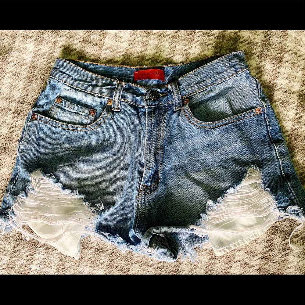light wash jean shorts